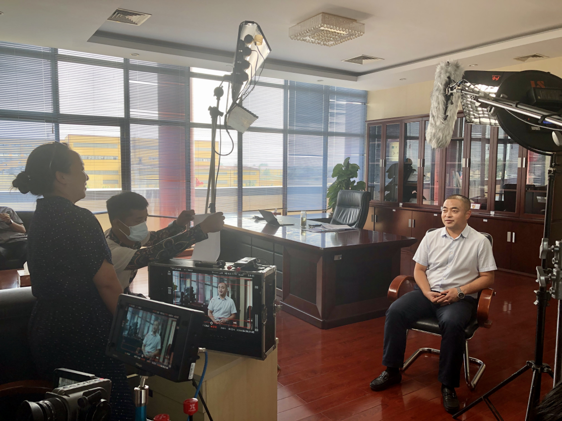 ��Ӱ���������㡪�����ս����ɹ�˾��չ�緶